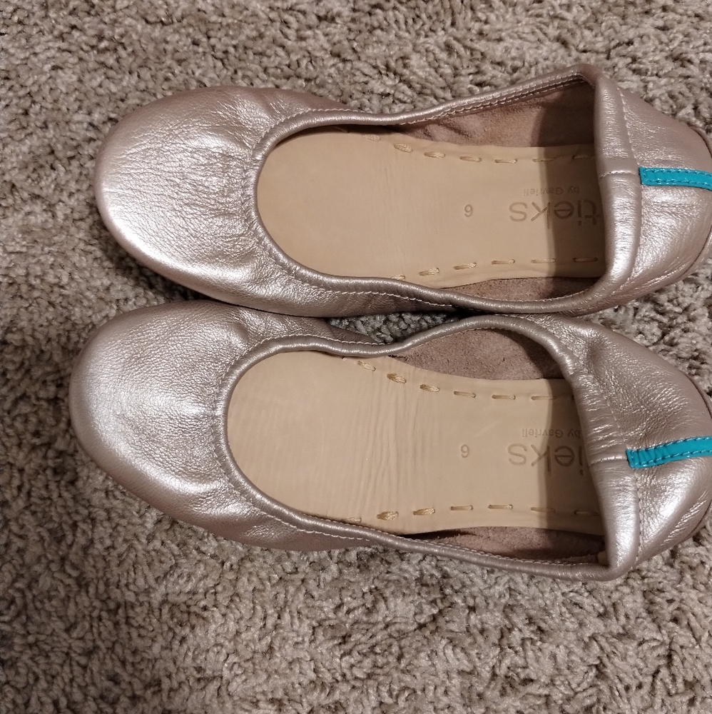 Champagne tieks